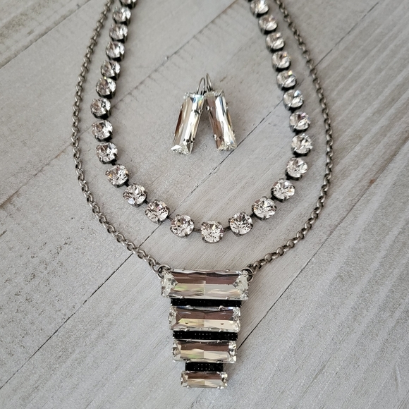 Aurora Crystal Pendant Necklace in Antique Silver - Picture 4 of 11